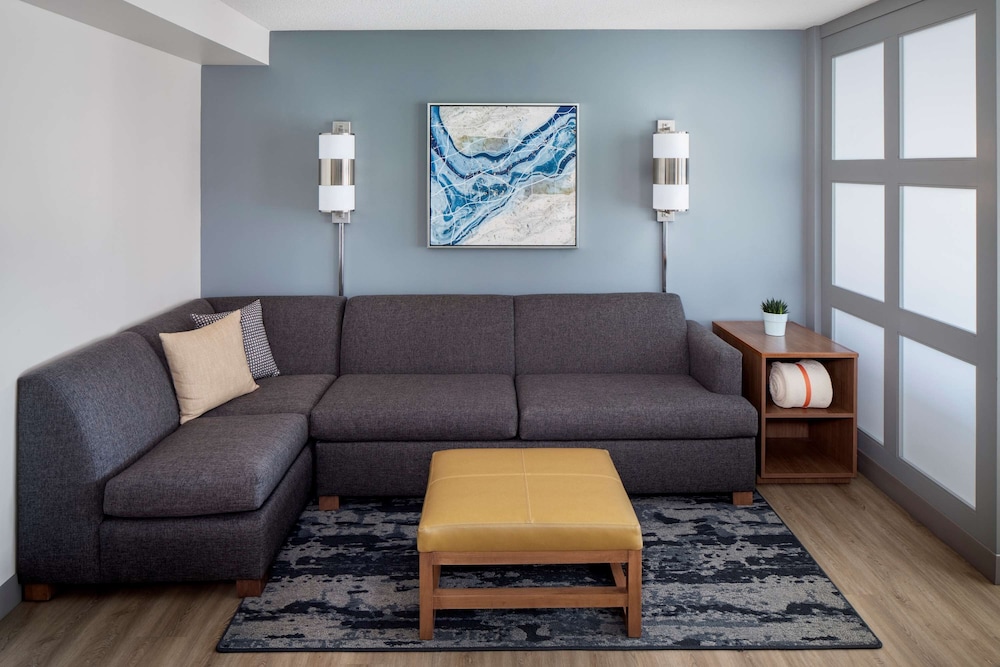 Hyatt Place Long Island East End - Tap to explore photos