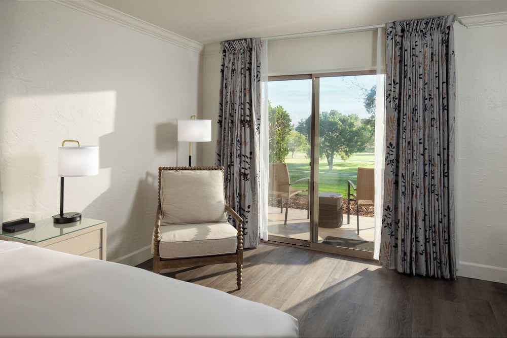Temecula Creek Inn - Tap to explore photos